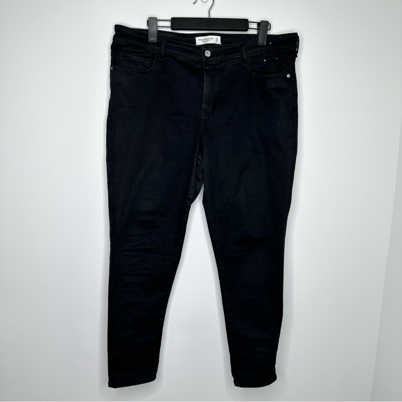 Abercrombie Mid Rise Super Skinny Jeans in Black - Picture 2 of 10